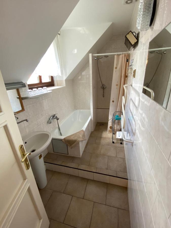 Chaloupka Guest house 3*