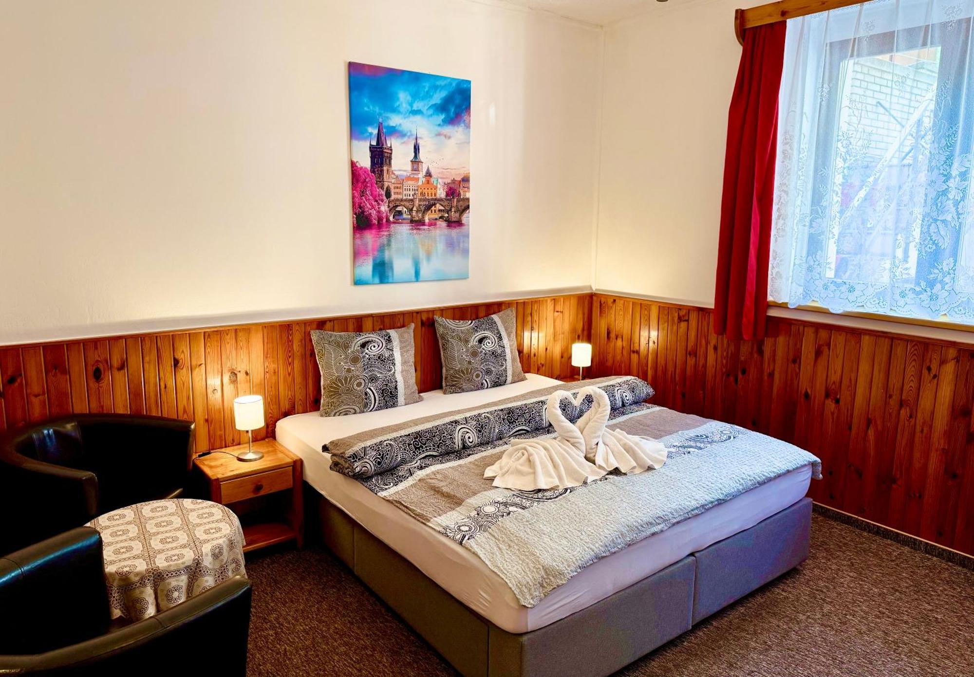 Chaloupka 3* Prague